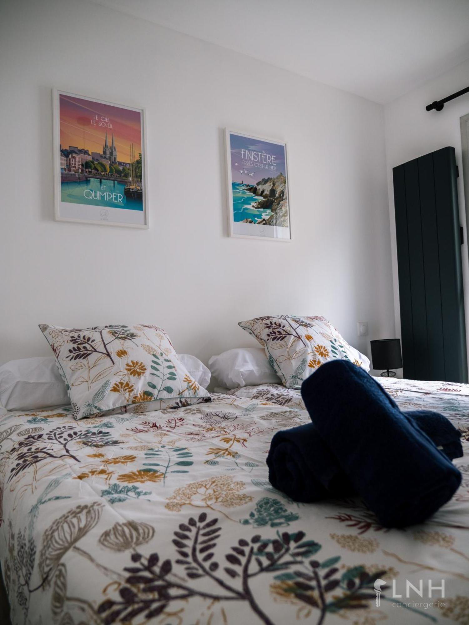 L'Appartement De Jeanne Quimper Exteriör bild